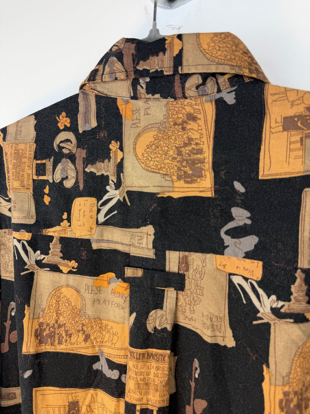 Camicia uomo vintage anni ’90 stampa collage – L