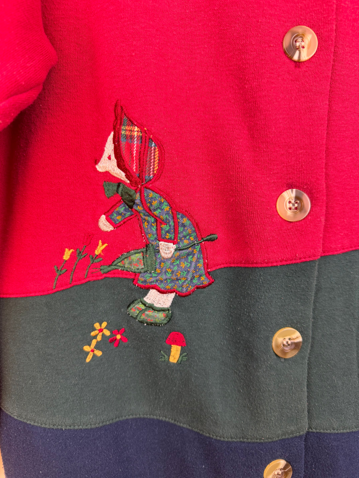 Felpa cardigan vintage con ricami e applicazioni
