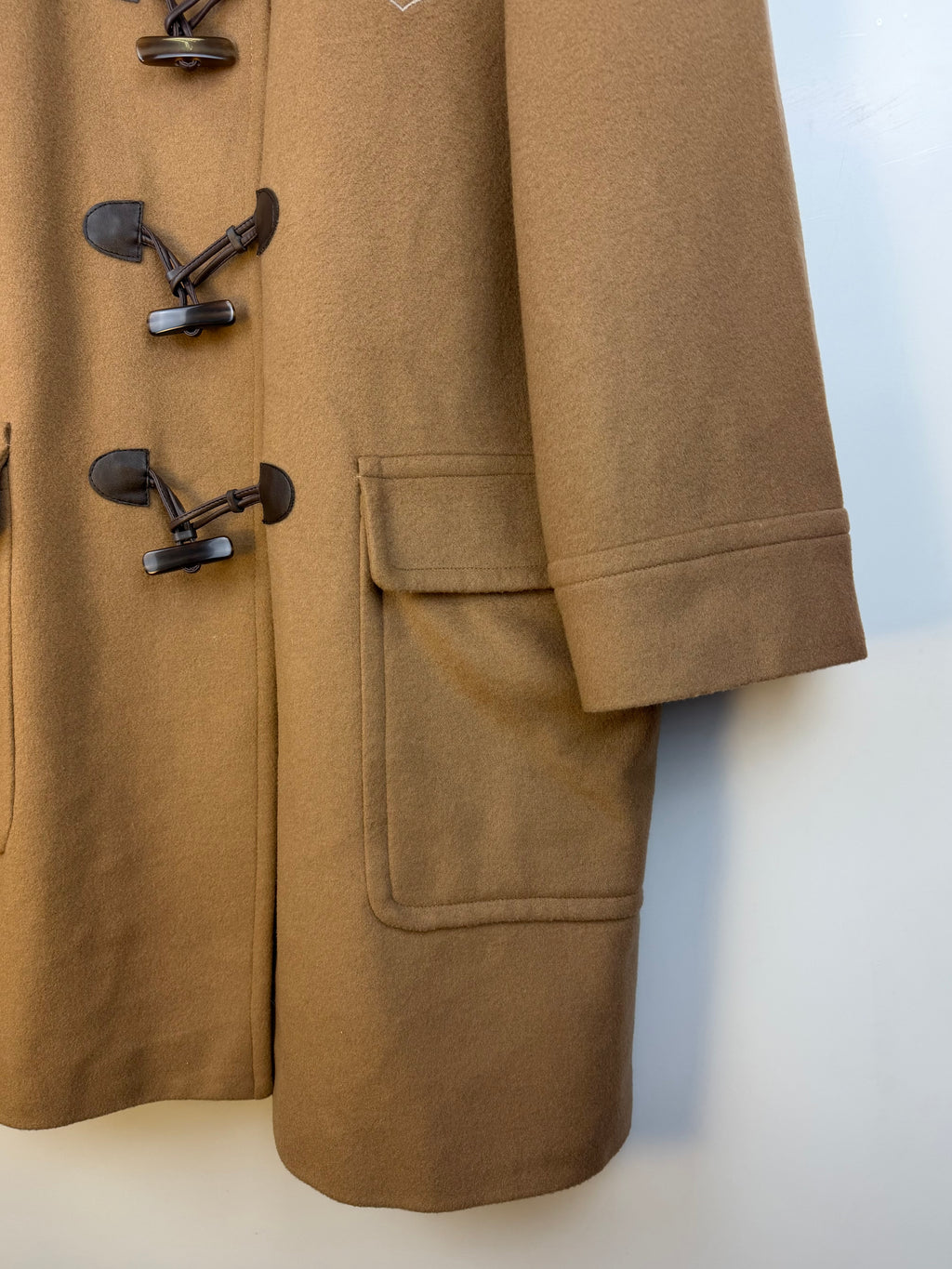 Cappotto vintage cammello in lana e cashmere con alamari
