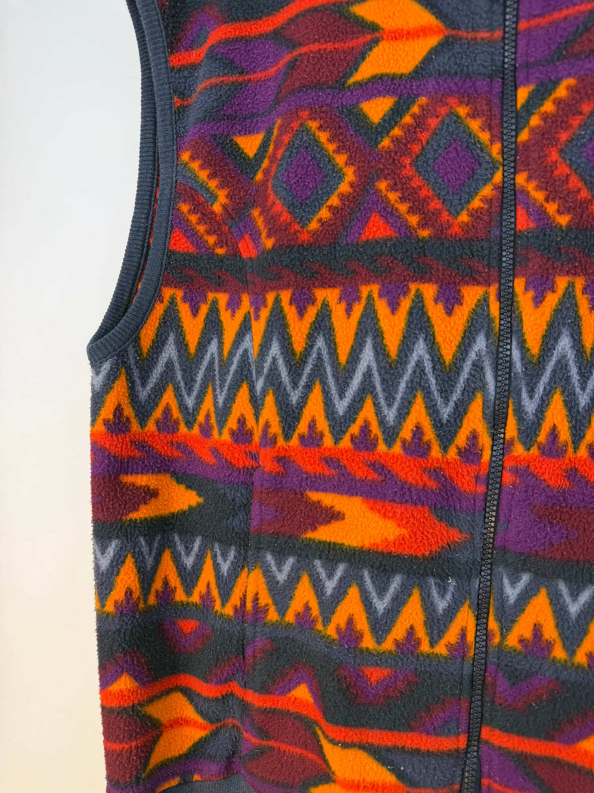 Gilet vintage in pile con fantasia geometrica – Sévres Sweater