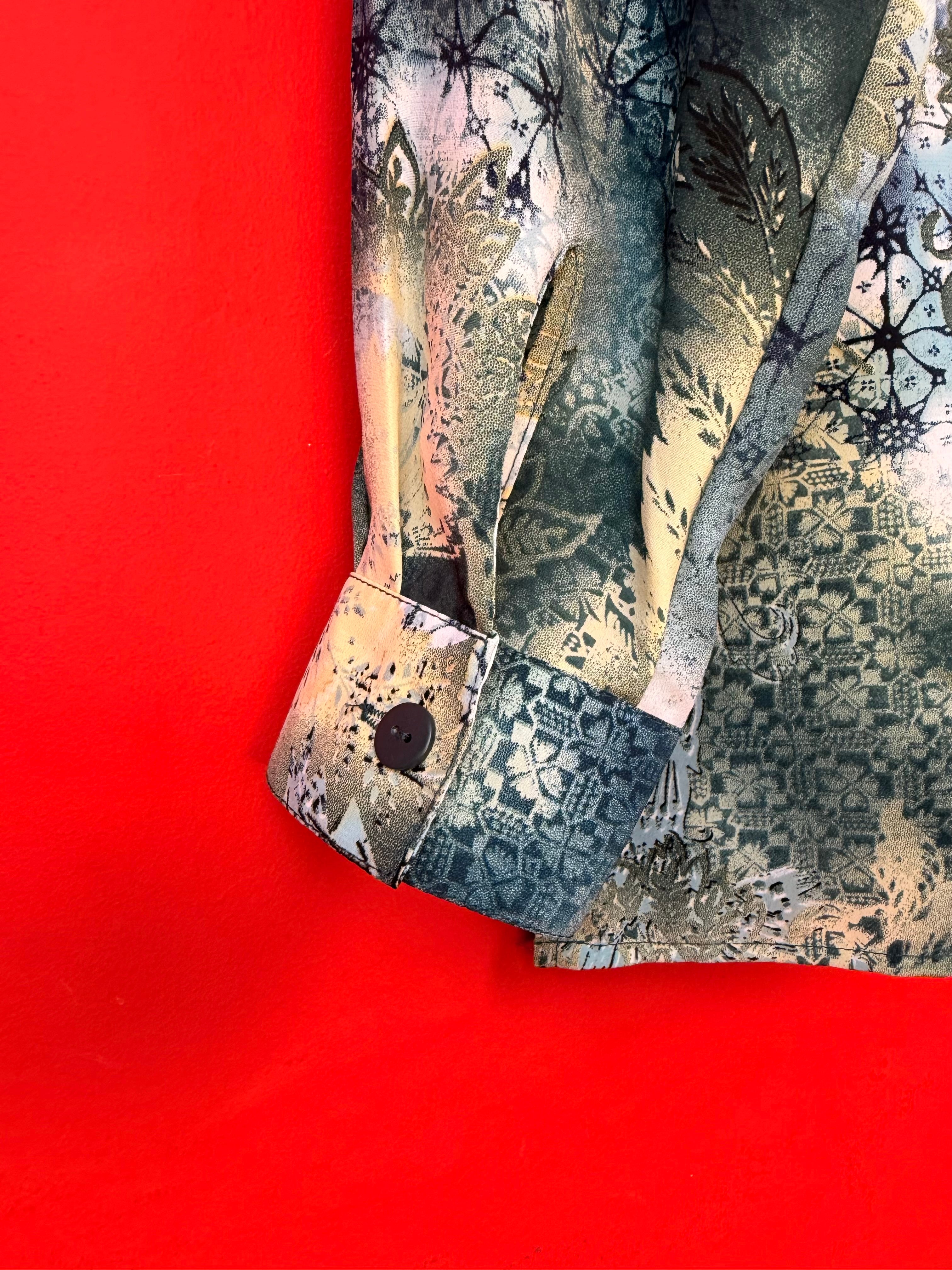 Blusa vintage 100% seta fantasia astratta verde e beige
