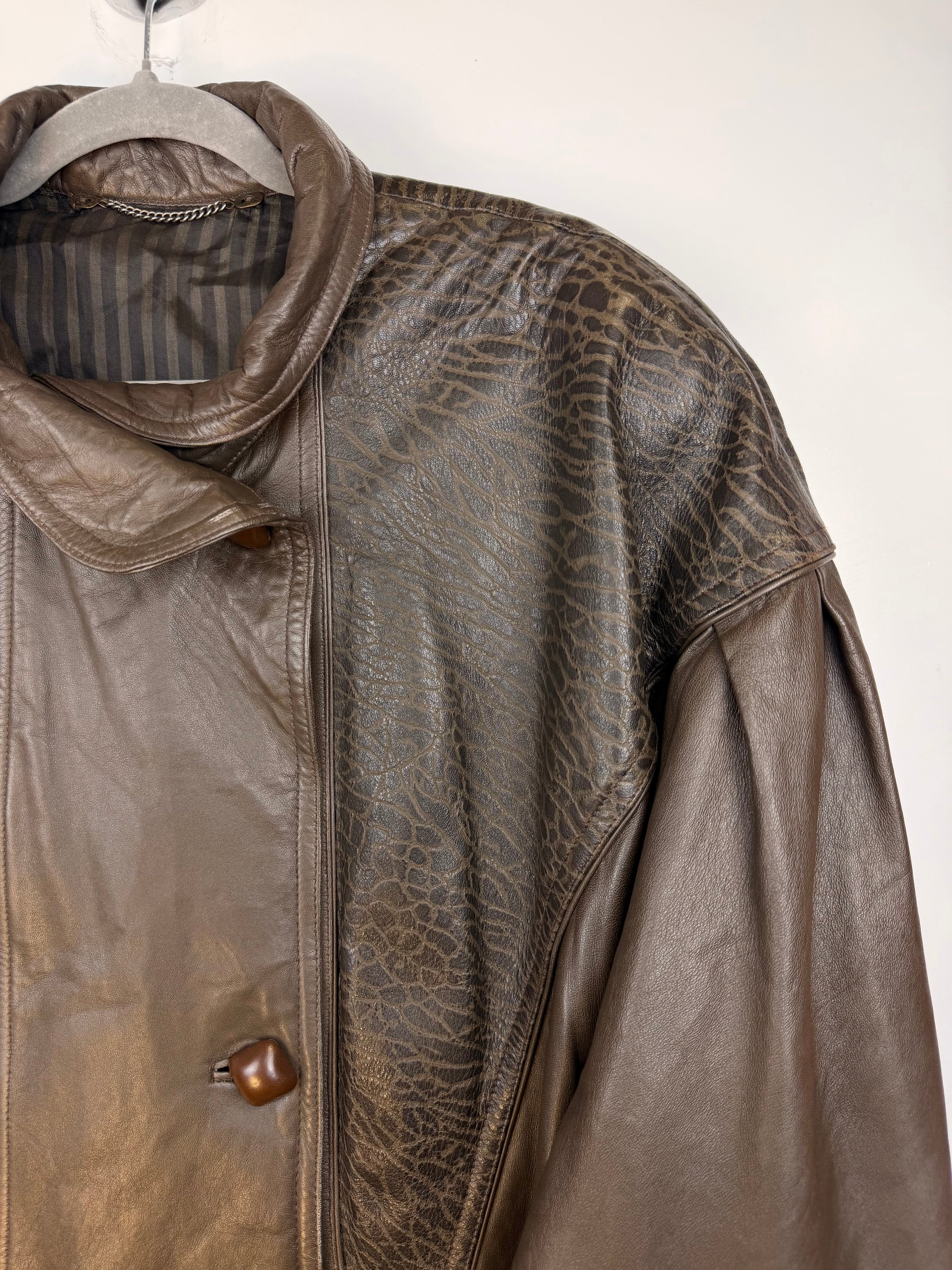 Vintage 90s Genuine Leather Oversized Jacket – Brown – Size 42 (Fits L)
