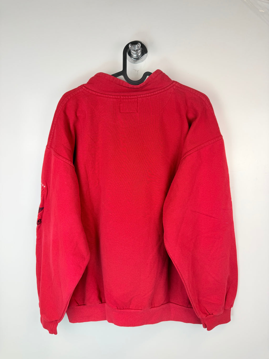 Felpa vintage Universal Studios rossa con ricami e collo tartan
