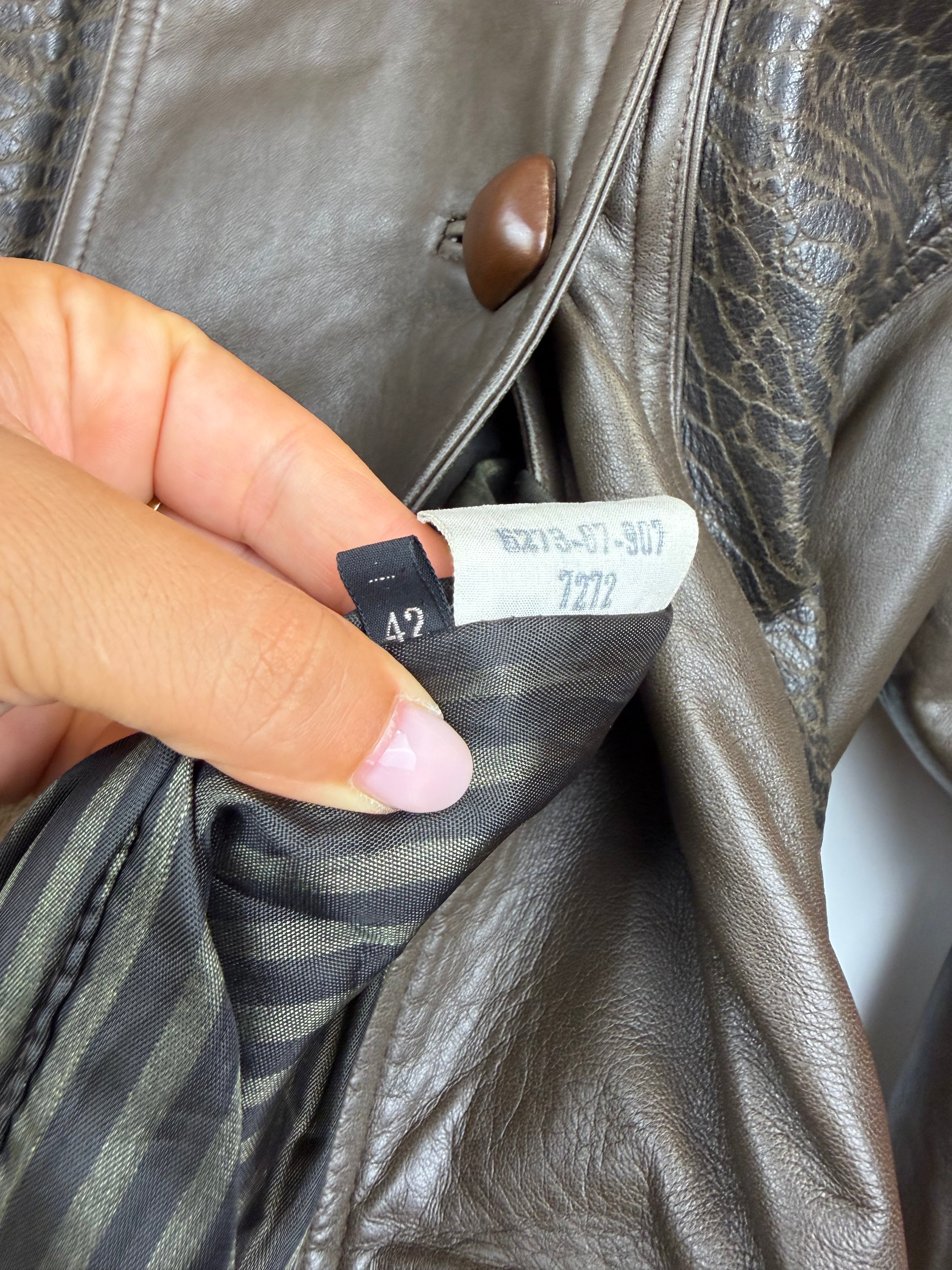 Vintage 90s Genuine Leather Oversized Jacket – Brown – Size 42 (Fits L)