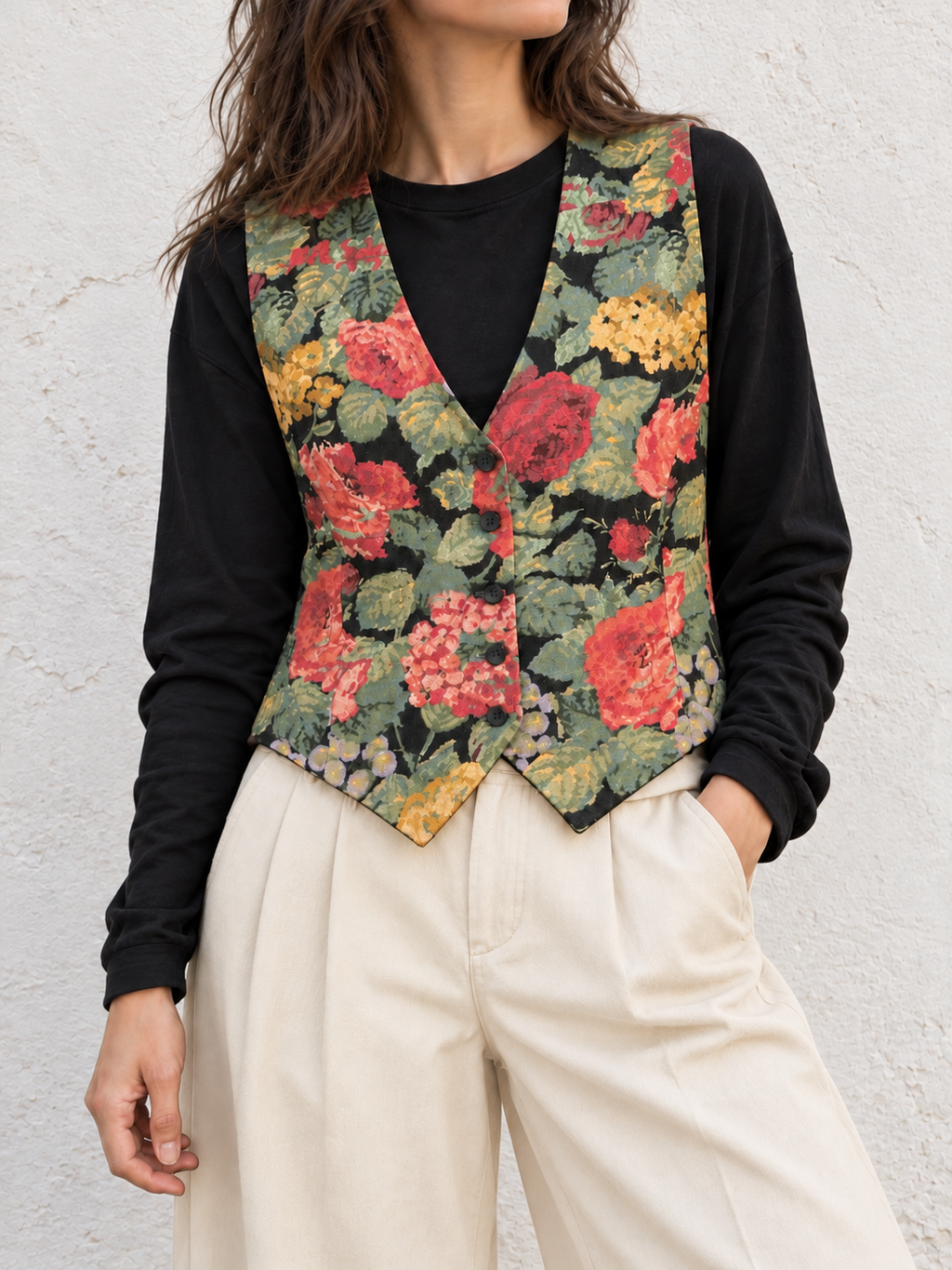 Gilet vintage floreale con fondo a punta