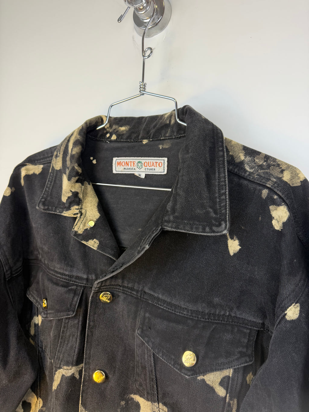Giacca vintage in denim tie-dye nero e beige – Monte Quato
