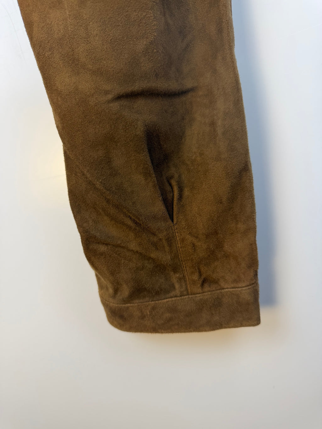 Pantaloni tirolesi originali vintage in pelle scamosciata marrone