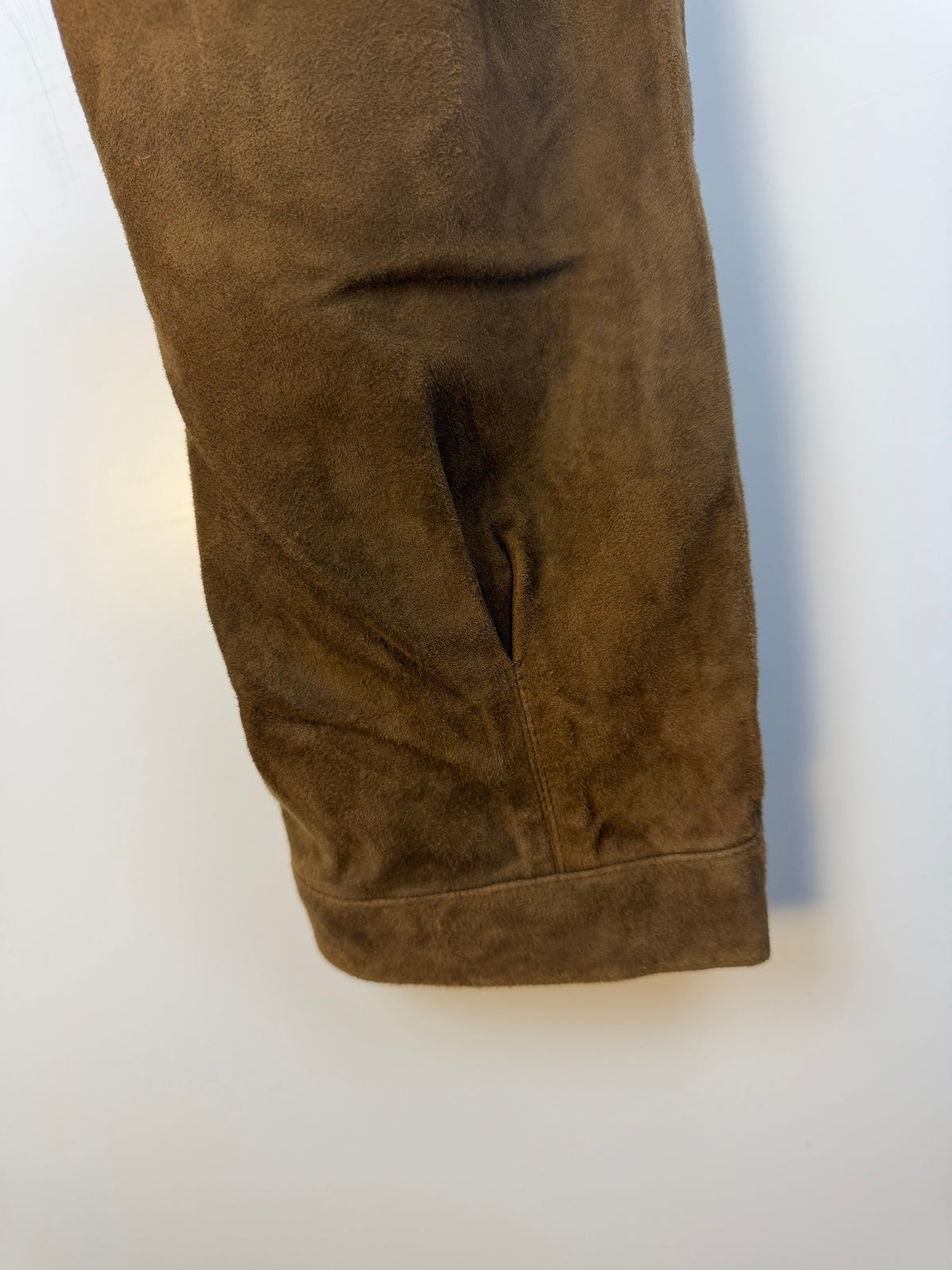Pantaloni tirolesi originali vintage in pelle scamosciata marrone