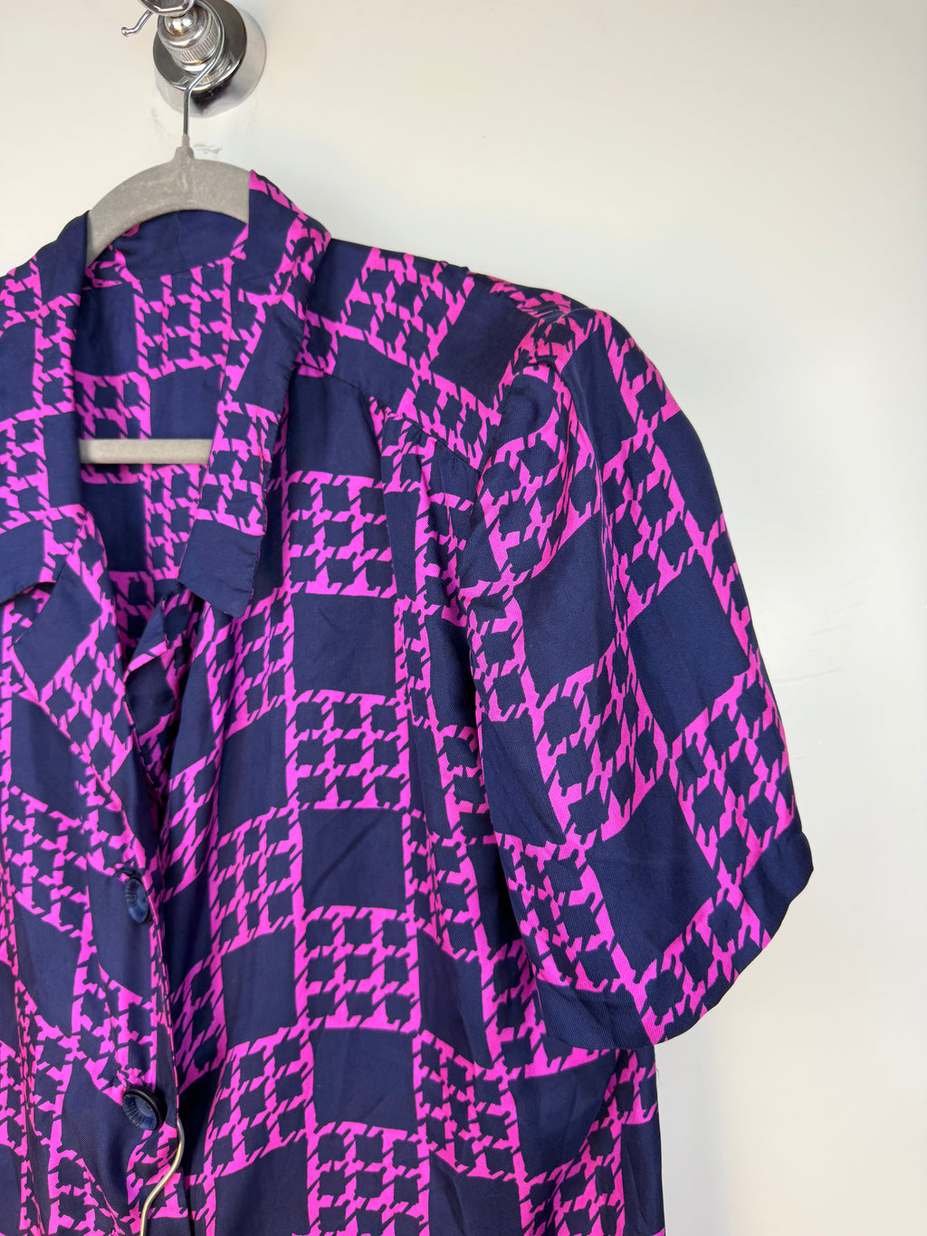 Completo vintage anni ’90 gonna e camicia fantasia viola e fucsia