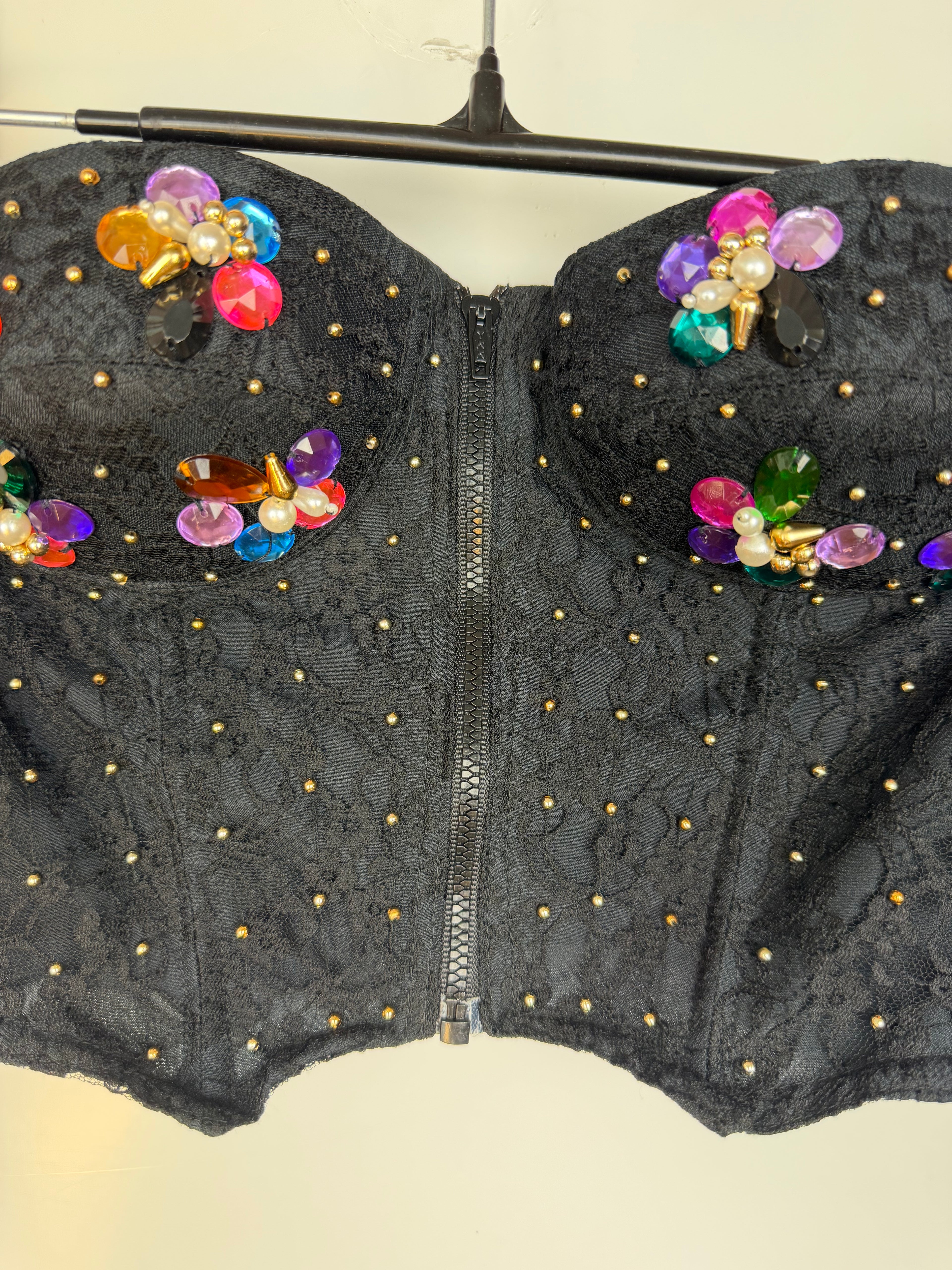 Vintage Carisma Bustier Nero Gioiello in Pizzo – Y2K