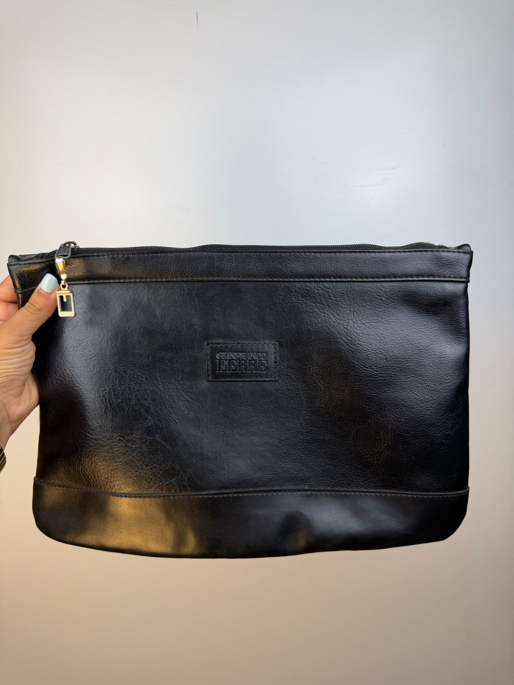 Maxi Pochette Vintage Gianfranco Ferré in Pelle Nera Made in Italy