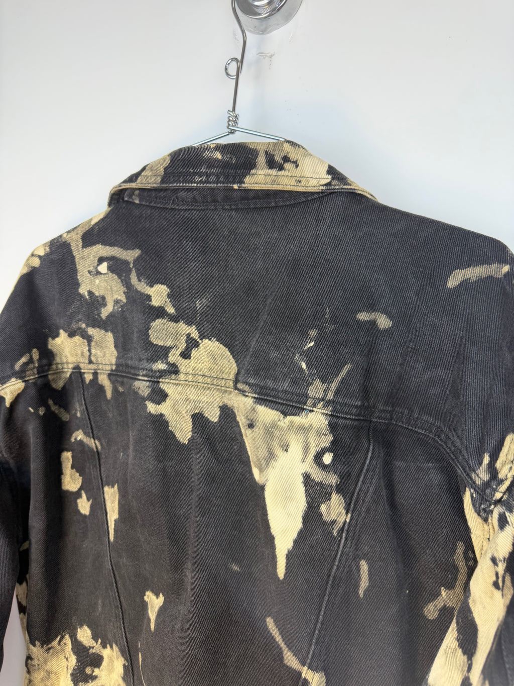 Giacca vintage in denim tie-dye nero e beige – Monte Quato
