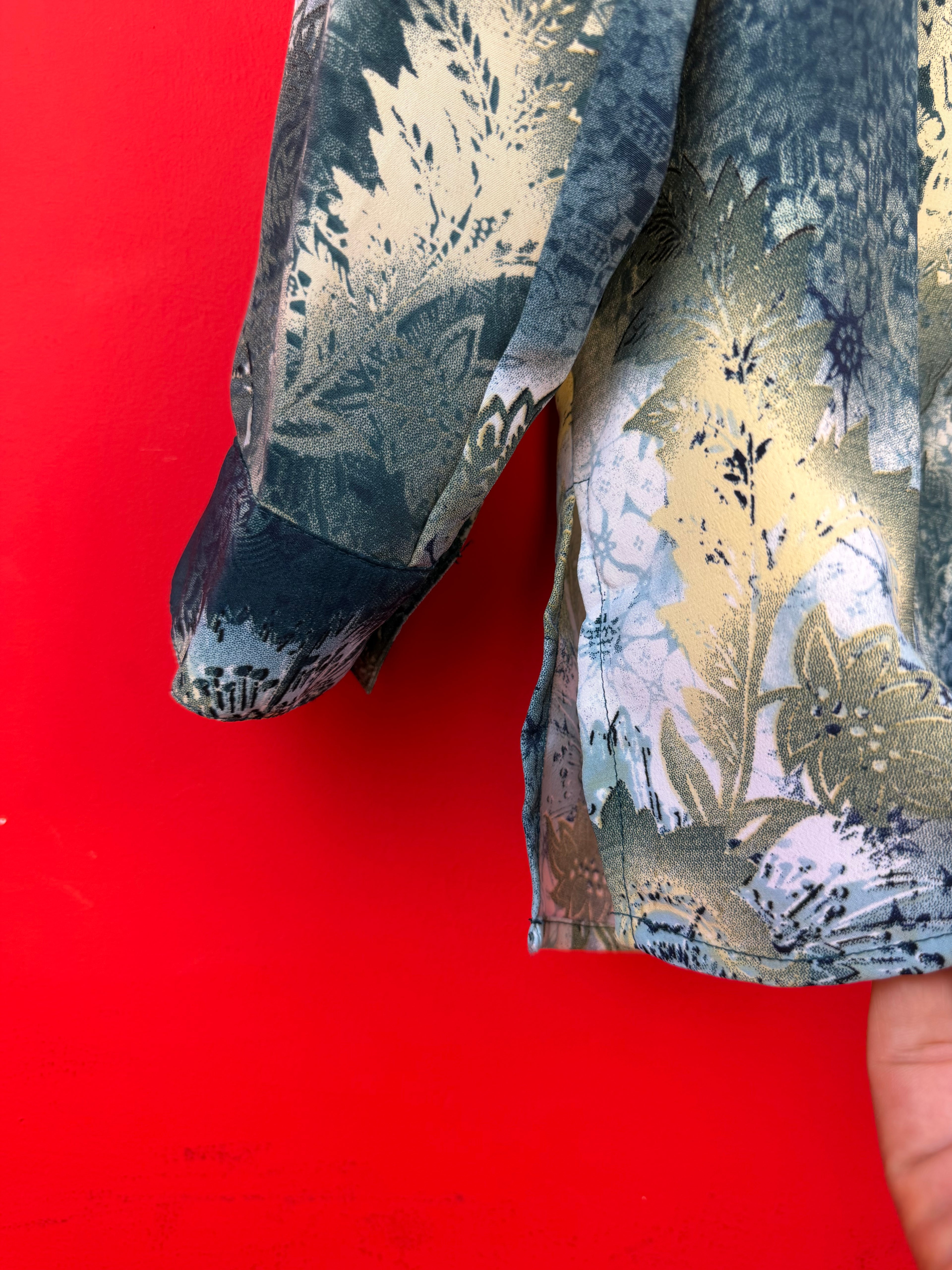 Blusa vintage 100% seta fantasia astratta verde e beige