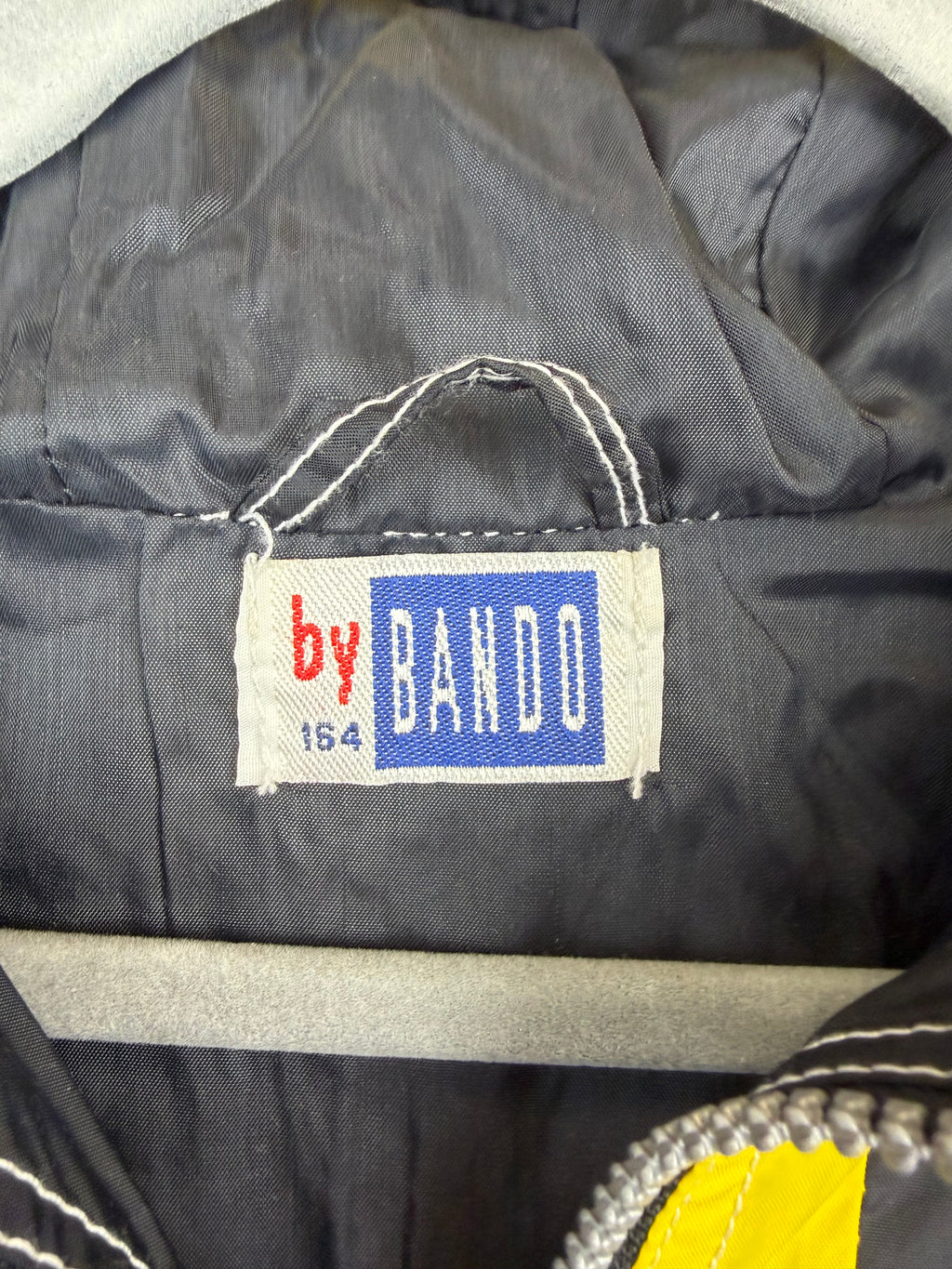 Giacca a vento vintage nera e gialla by Bando
