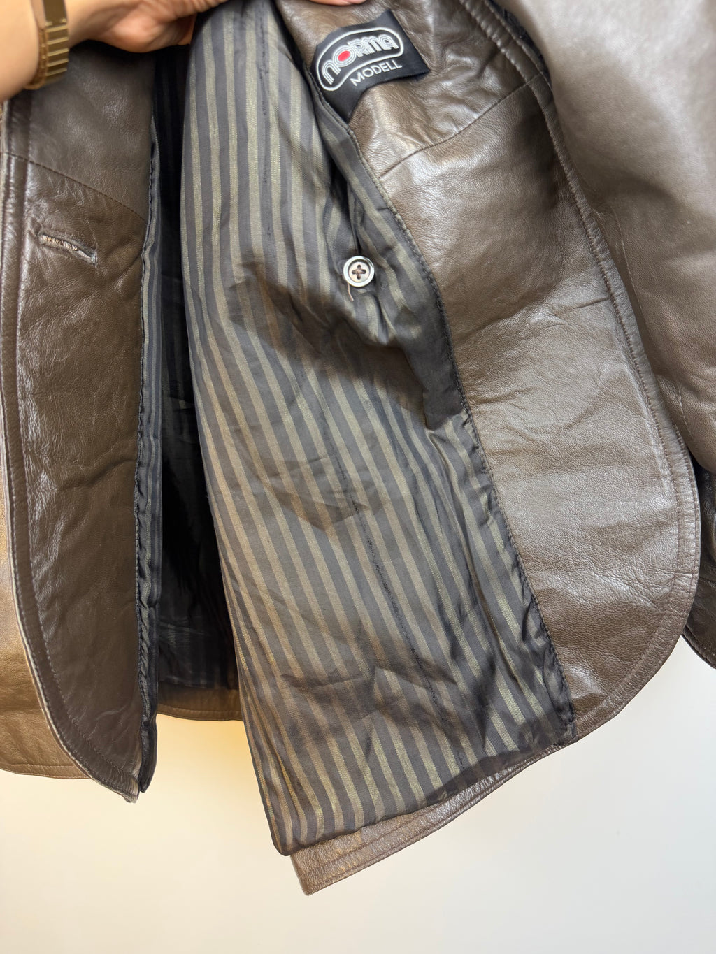 Vintage 90s Genuine Leather Oversized Jacket – Brown – Size 42 (Fits L)