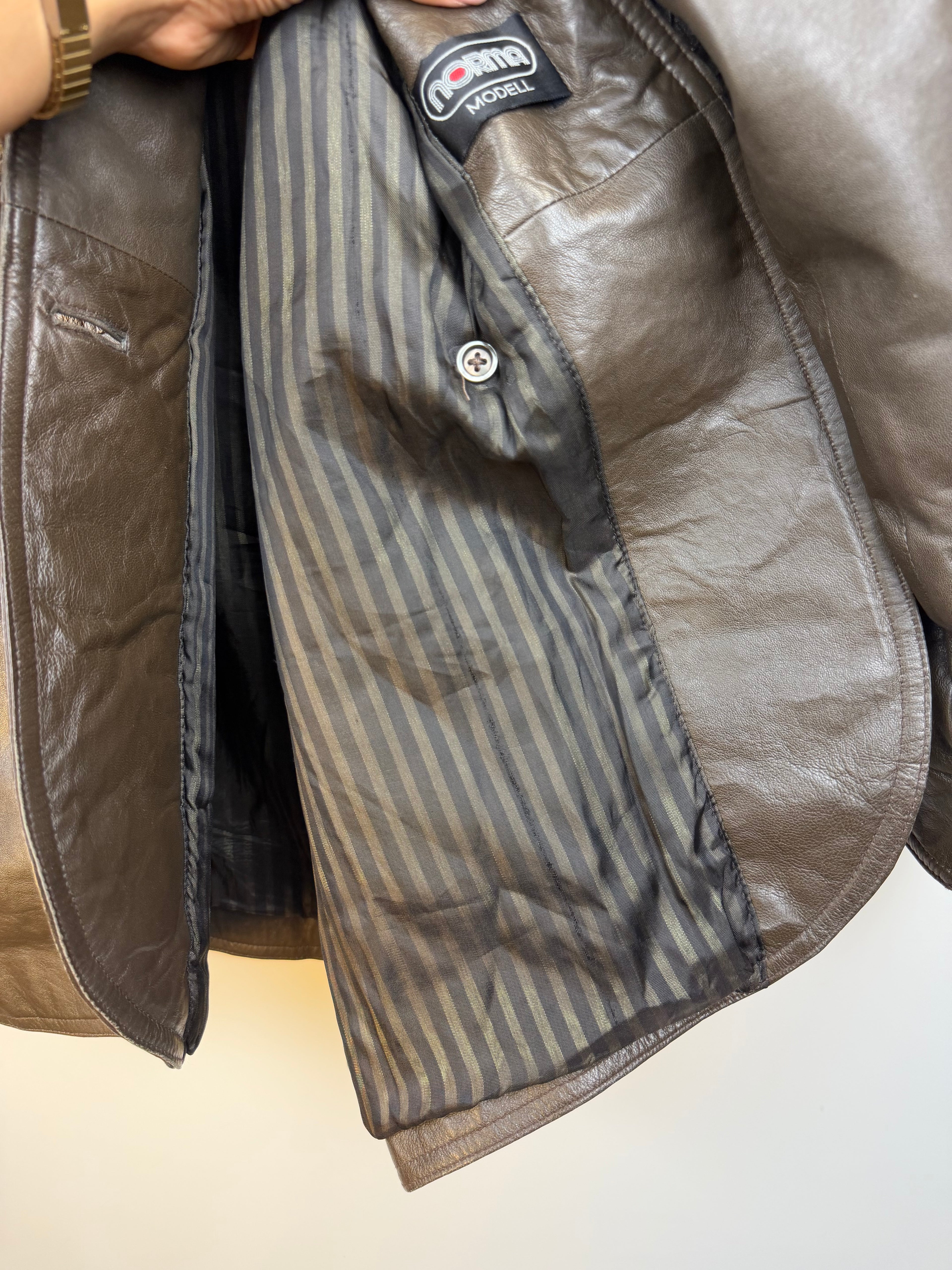 Vintage 90s Genuine Leather Oversized Jacket – Brown – Size 42 (Fits L)