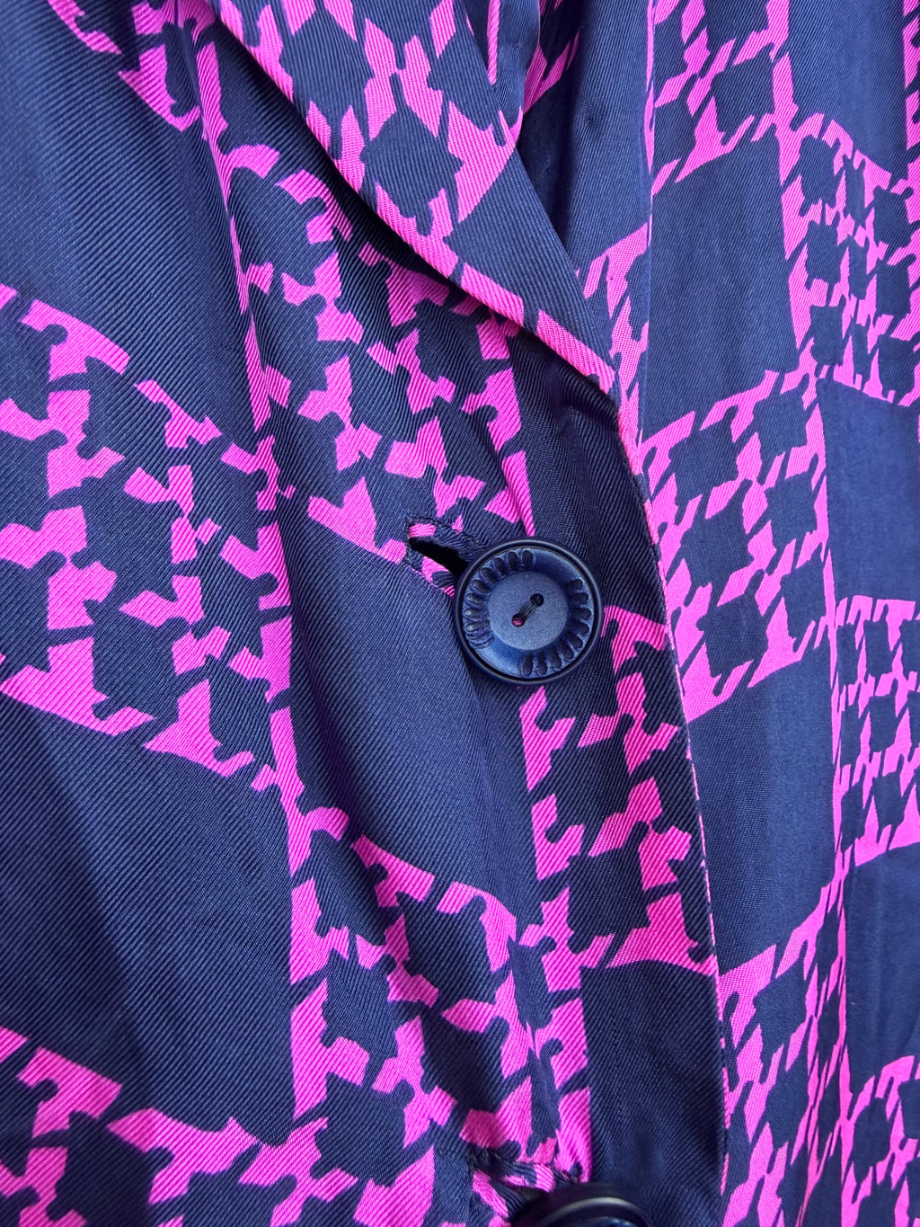 Completo vintage anni ’90 gonna e camicia fantasia viola e fucsia