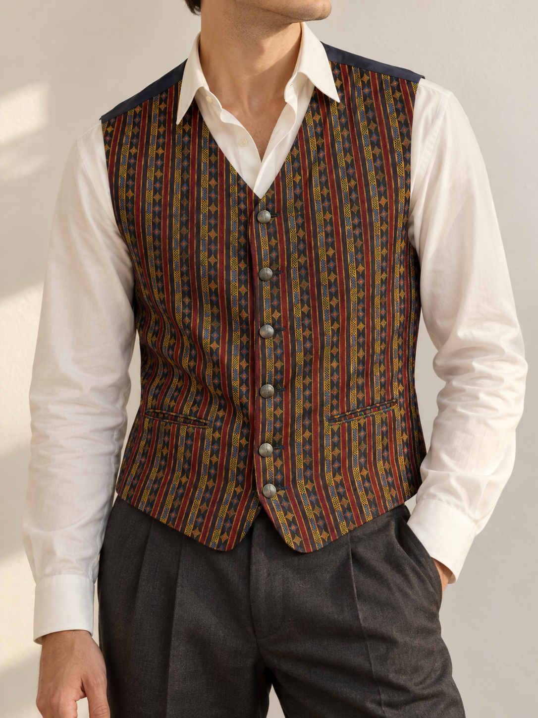 Gilet vintage Giacomo Larusso con fantasia geometrica