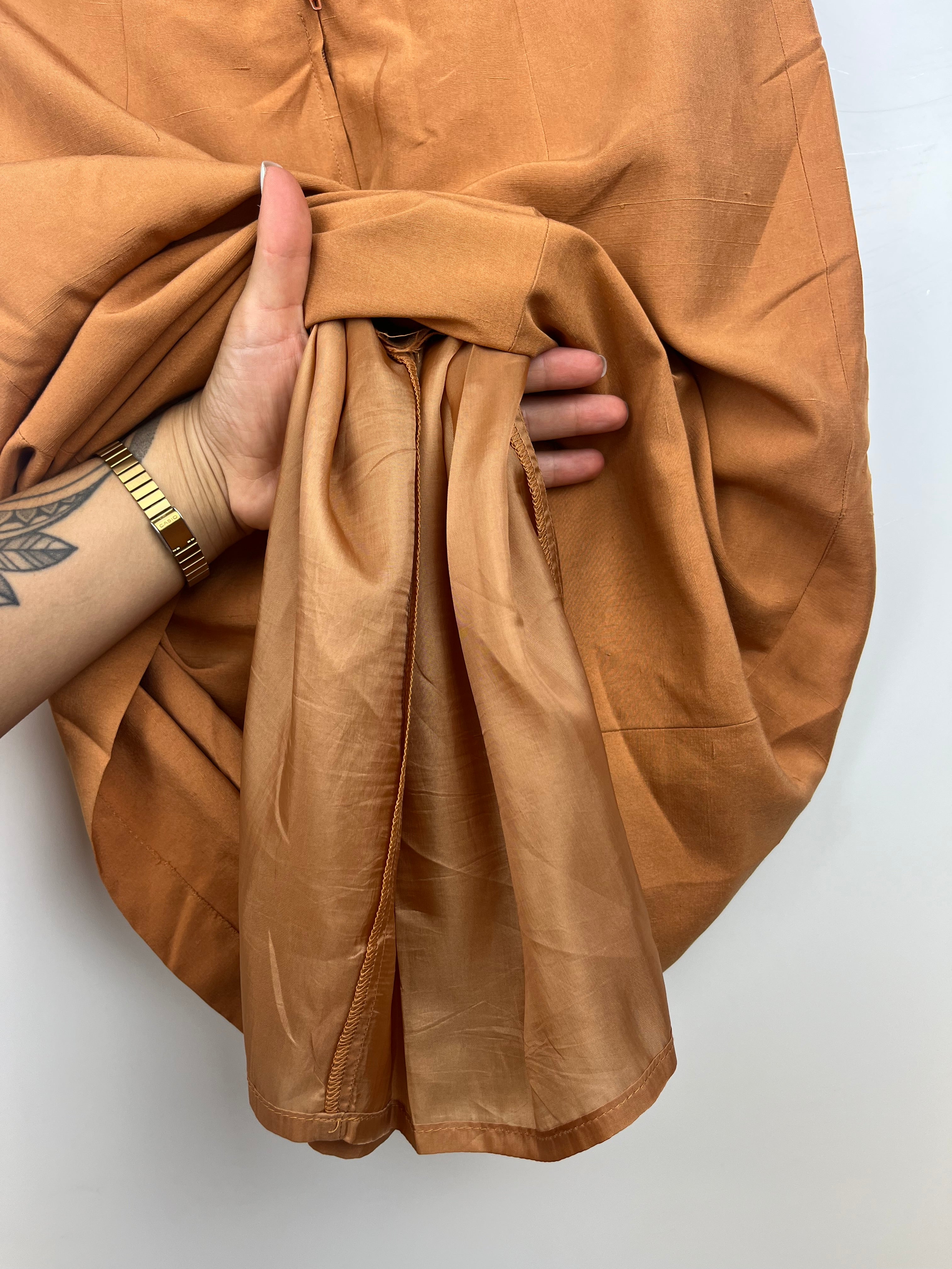 Gonna Vintage Max Mara in Pura Seta Color Cammello