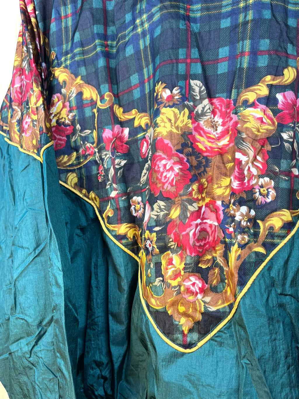 Giacca Vintage Action Sport Anni ’90 Tartan & Floreale