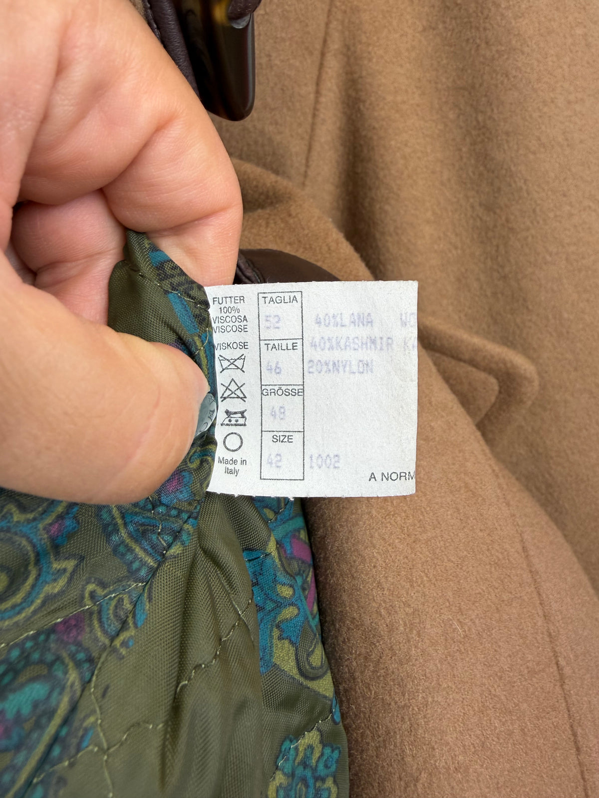 Cappotto vintage cammello in lana e cashmere con alamari