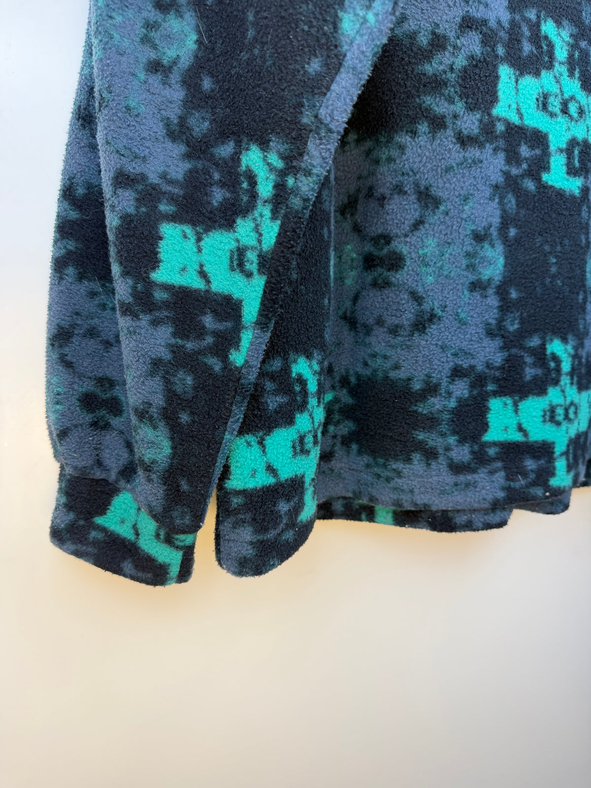 Pile vintage Blue Five con fantasia astratta blu e turchese