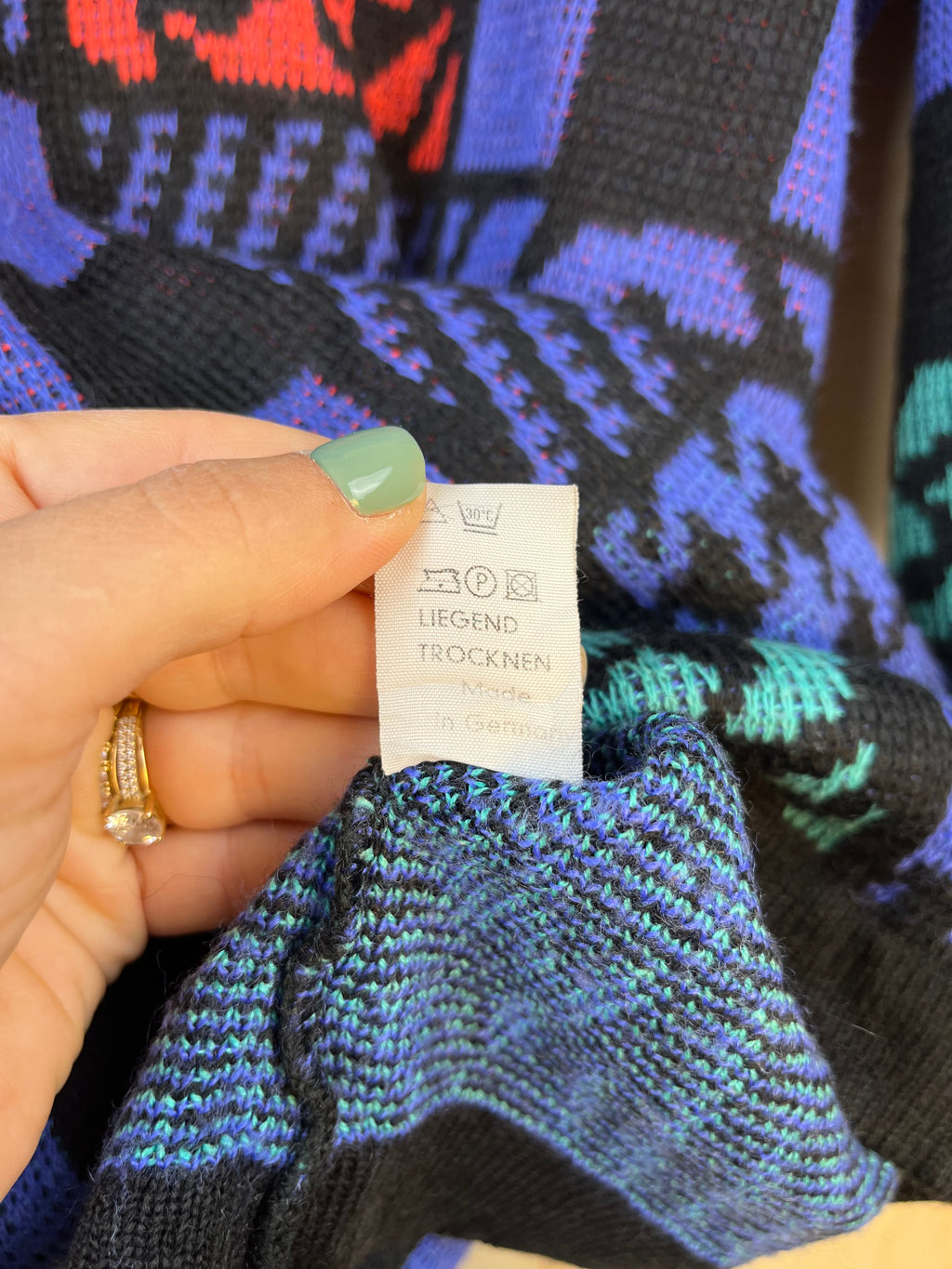 90s Abstract Patchwork Knit Sweater – Bold Vintage Statement